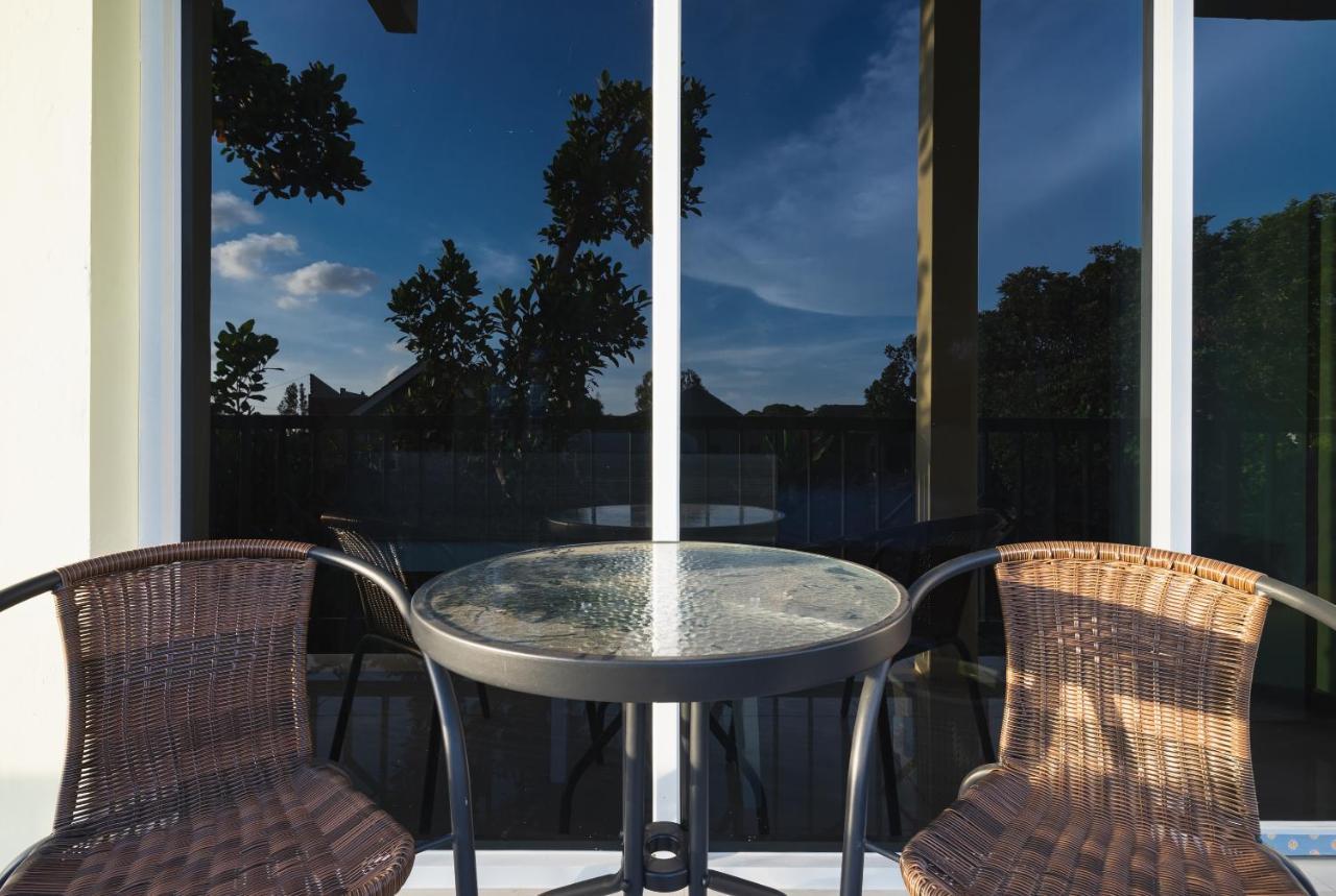 Oyo 1855 Elise Exclusive Residence Balong  Exteriör bild